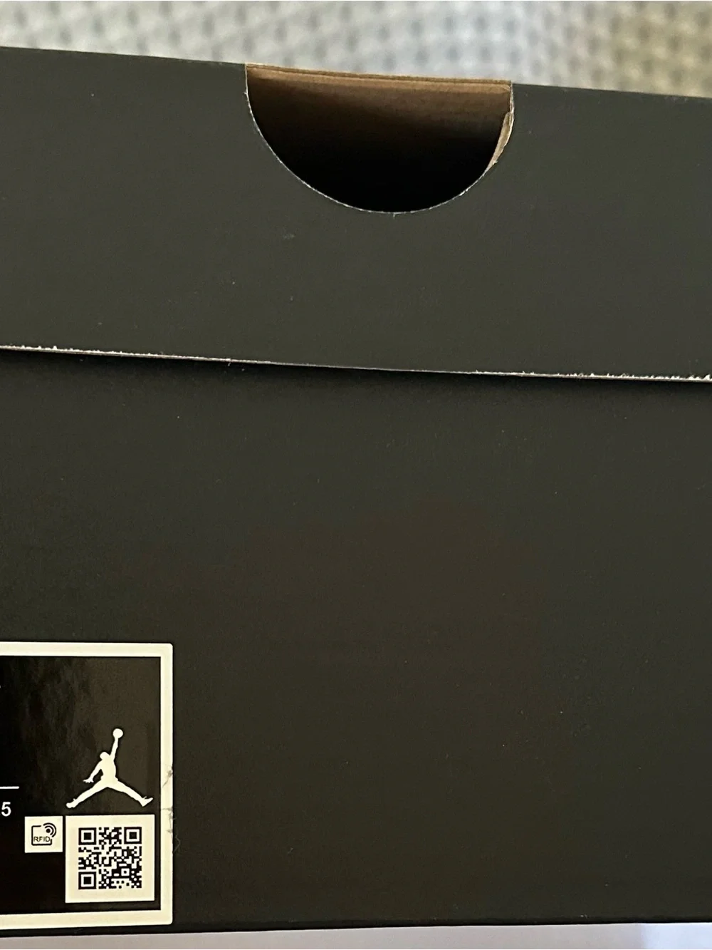 Nike Jordan Zoom Empty Shoe Box – Black with White& Gold Tissue Paper